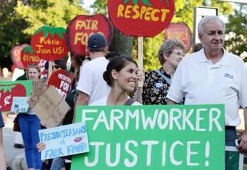 Presbyterians have been accompanying the farmworkers in annual Truth Tours for more than a decade. This previous tour, organized by the Coalition of Immokalee Workers and allies, included members from the Covenant Presbyterian Church of Athens.