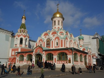 Kazan Cathedral on Red Square, the first to be rebuilt in Moscow after the breakup of the Soviet Union