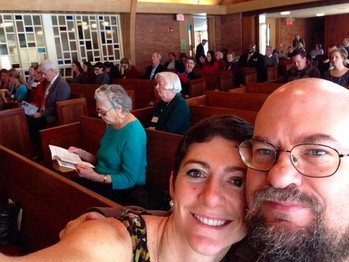 Members of Winnetka Presbyterian Church took selfies, tweeted and engaged in other social media during worship Feb. 23.