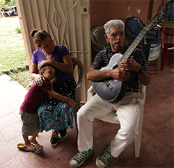 Músico en El Salvador