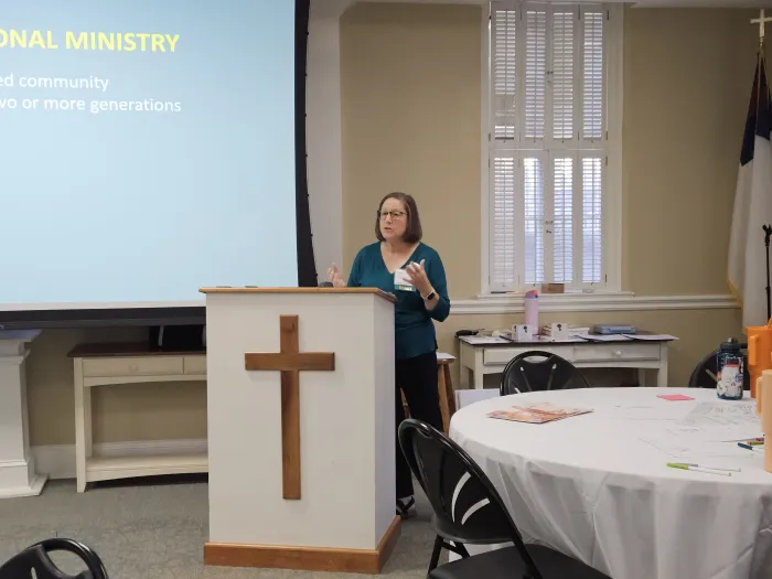 Suzie Lane at POAMN conference by Kelley Hope