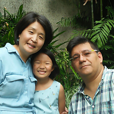 Catherine Sujean Chang with family