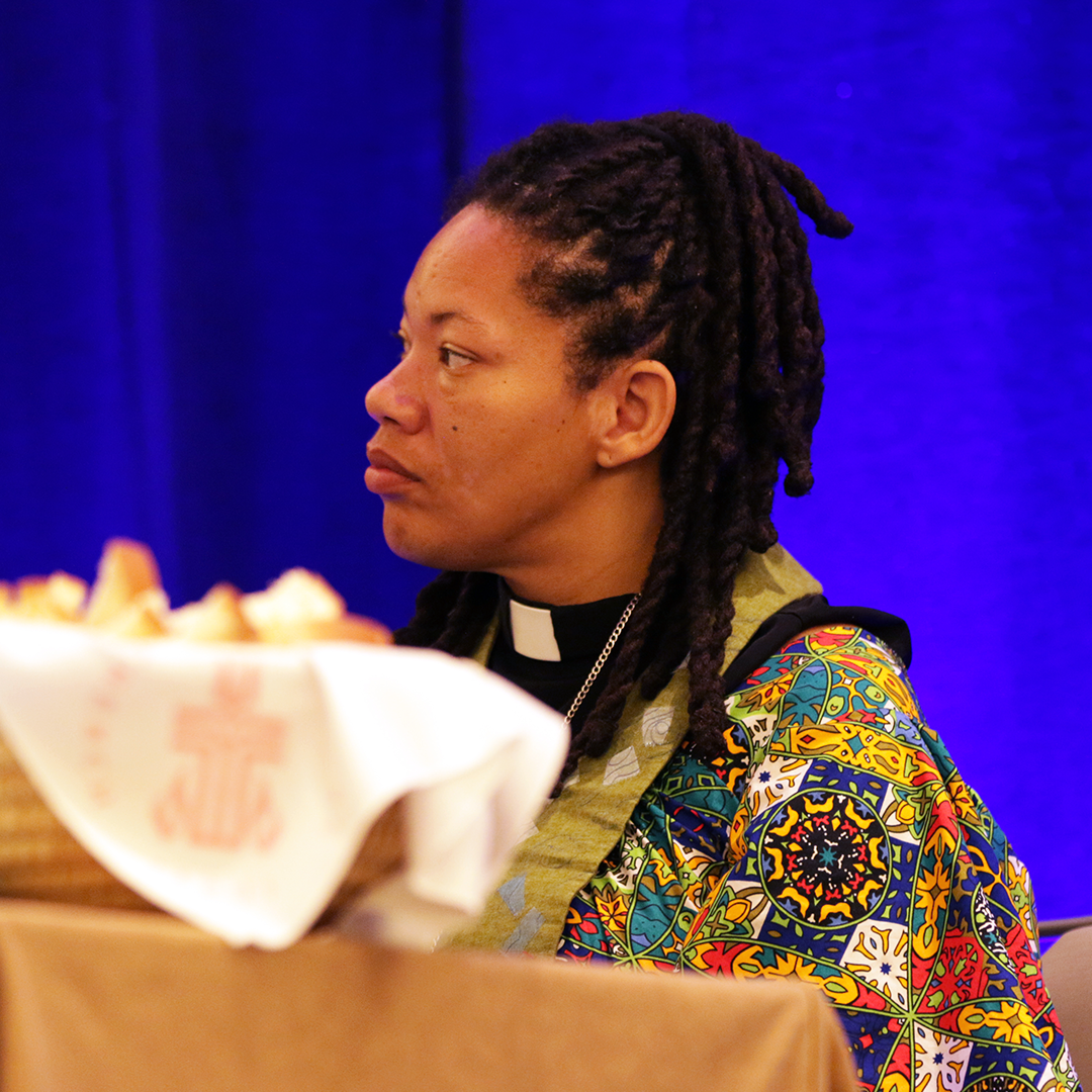 The Rev. Shavon Starling-Louis leads communion at opening worship of the Polity, Benefits, & Mission Conference in St. Louis. Photo by Randy Hobson.