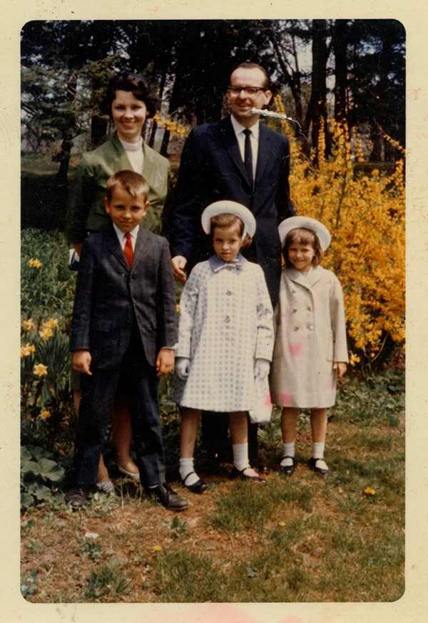 Poethig family on Easter Sunday, 1962. [Pearl ID: 145540]