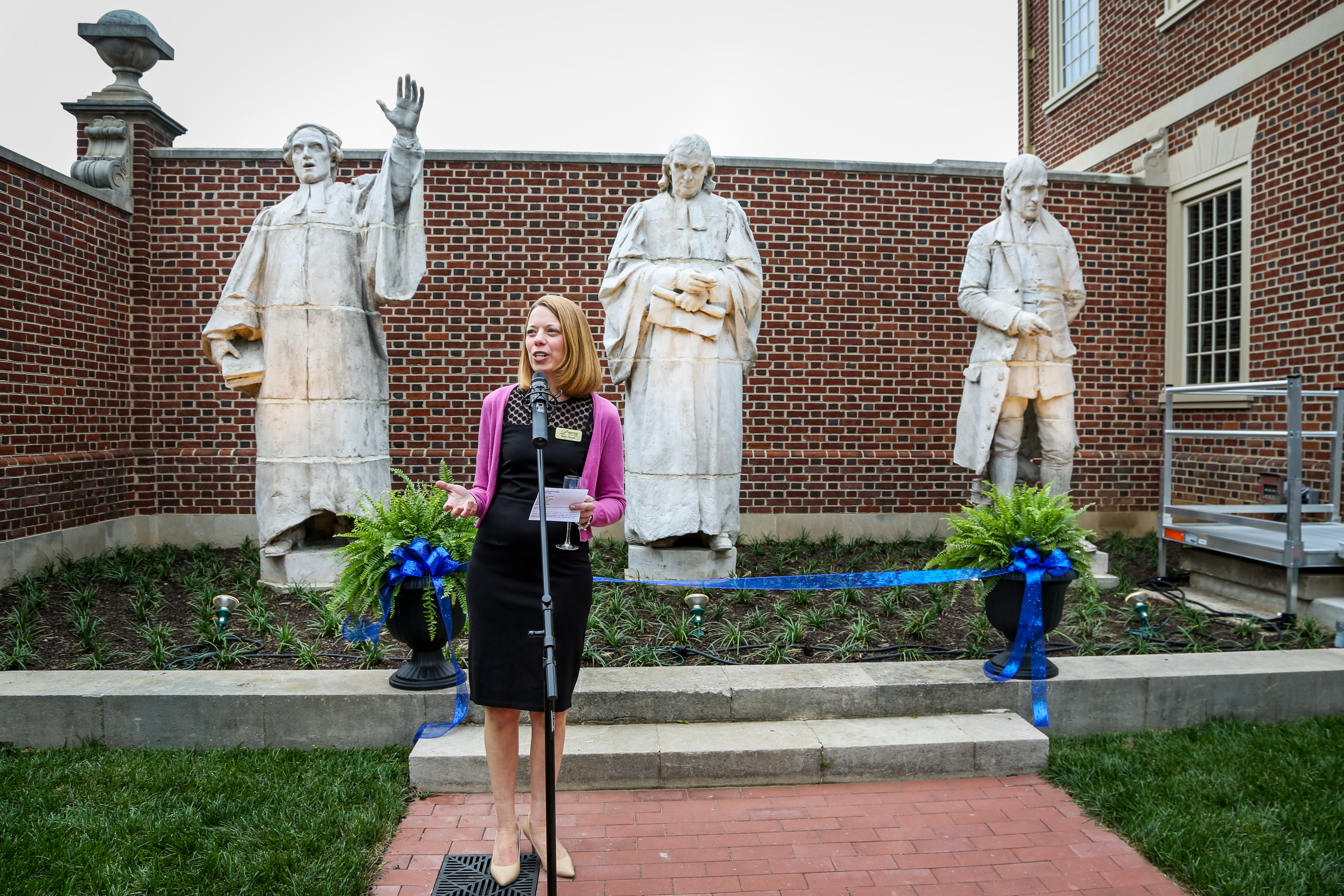Beth Hessel, Executive Director of PHS speaks during ribbon cutting ceremony. Photo by Rebecca Gudelunas